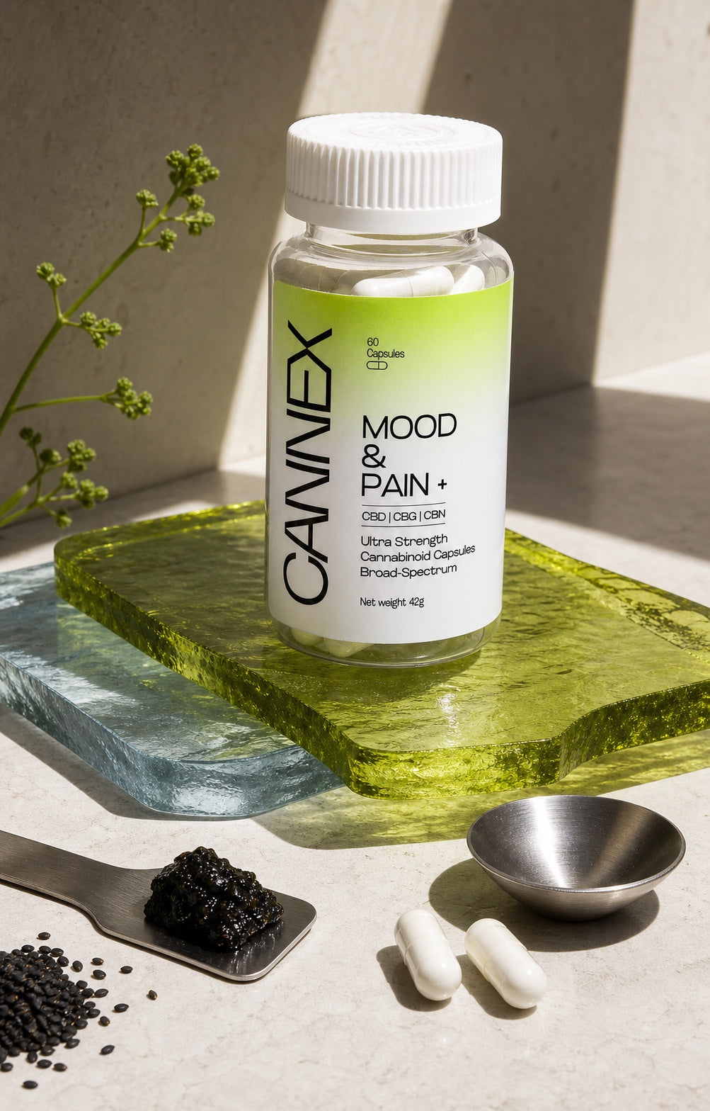 Cannex capsules arranged with complementary formulation ingredients